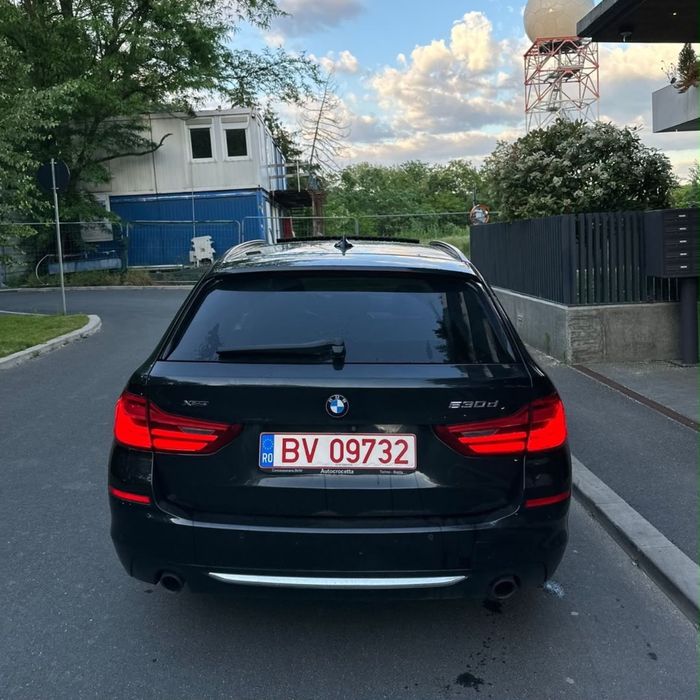 BMW Seria 5 530d xDrive Luxury Line G31