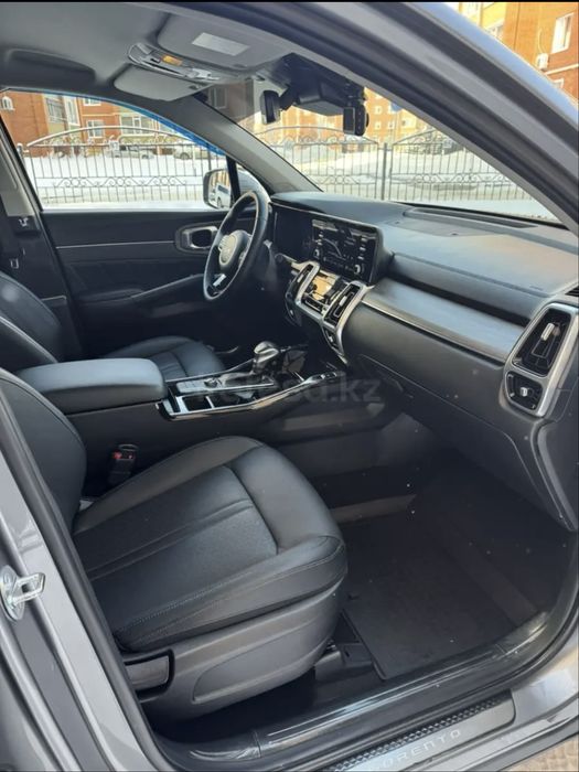 Киа саренто 2023 год