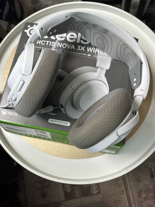 Casti SteelSeries Arctis Nova 3X Wireless White