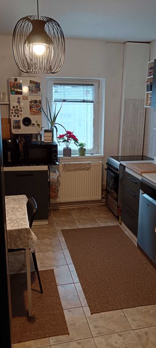 4 CAMERE | 78 MP | 2 Băi | Parcare |  Confectii