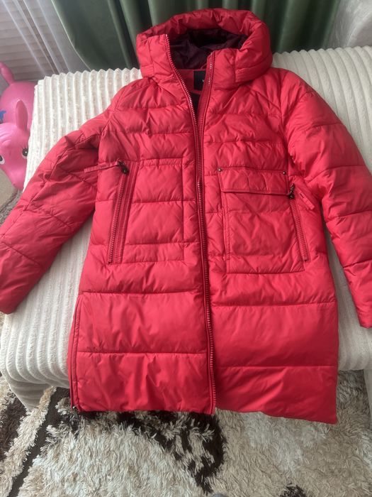 Продам куртку женскую