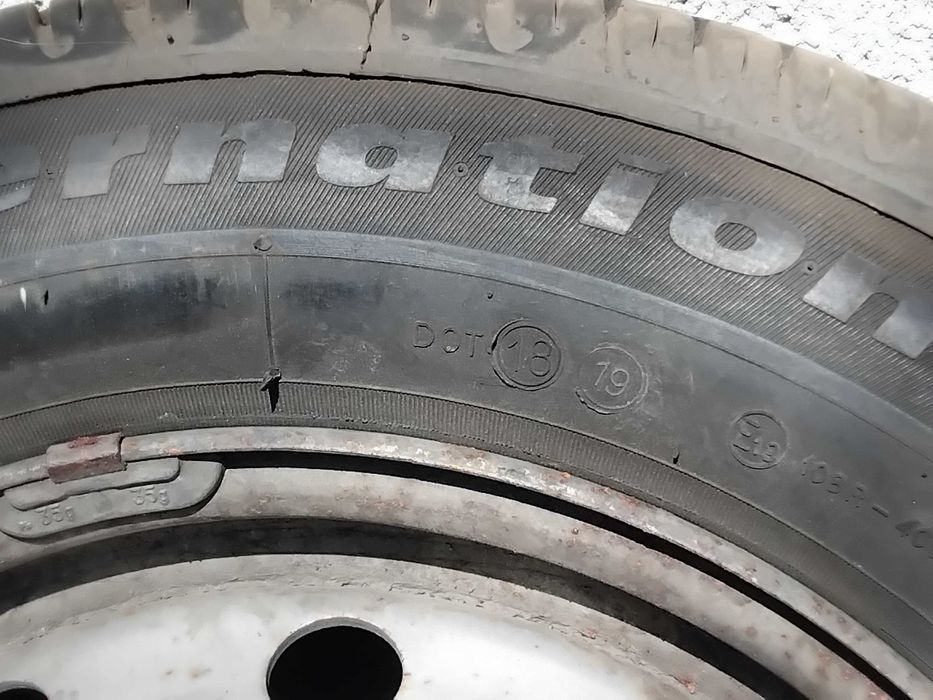 Vând roți vară DACIA - 185/65 r15 - 375 lei / perechea.