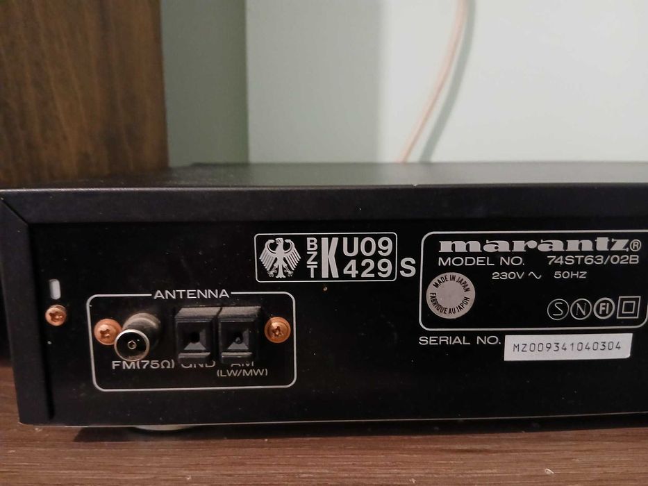 Тунер Marantz ,еквалайзер AKAI