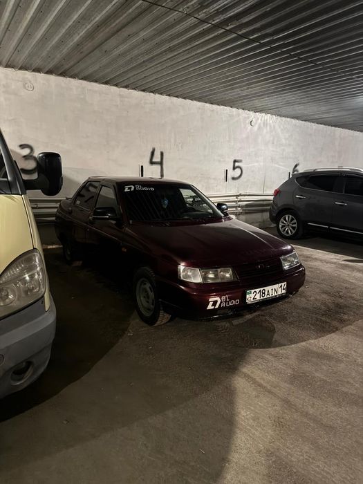 Продам машину ваз 2110