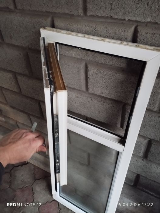 Окно. Высота 147. Ширина 56.