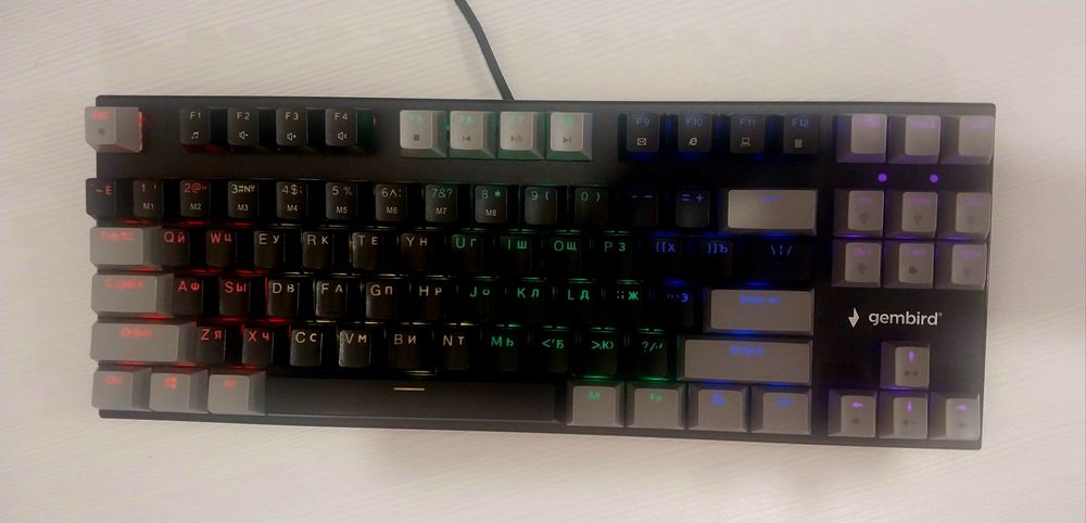Продам игровую клавиатуру