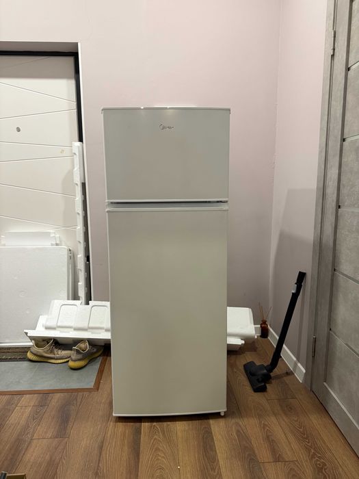 Холодильник Midea