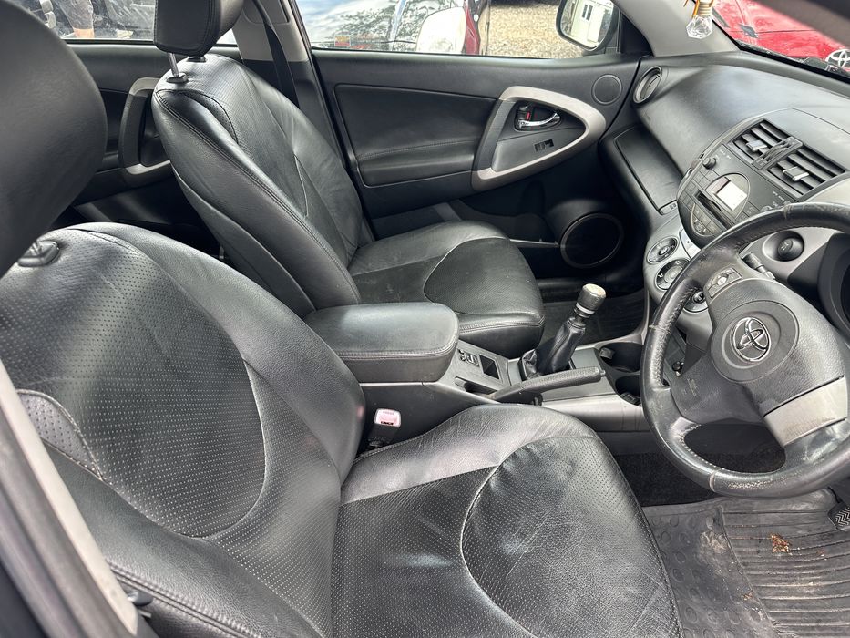 Тойота Рав4 Toyota Rav4 2.2 d4d 136 кс На части