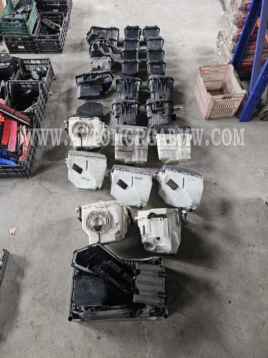 Bmw Кутия за компютър бушони бмв **