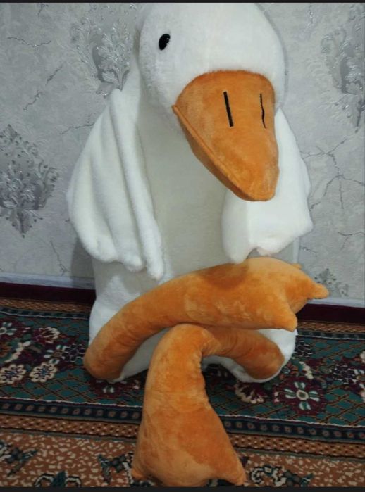 Гусь обнимусь почти новый