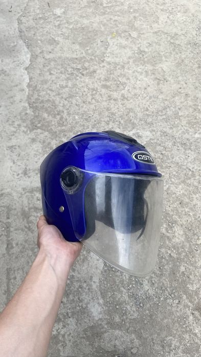 Продам каску мопед