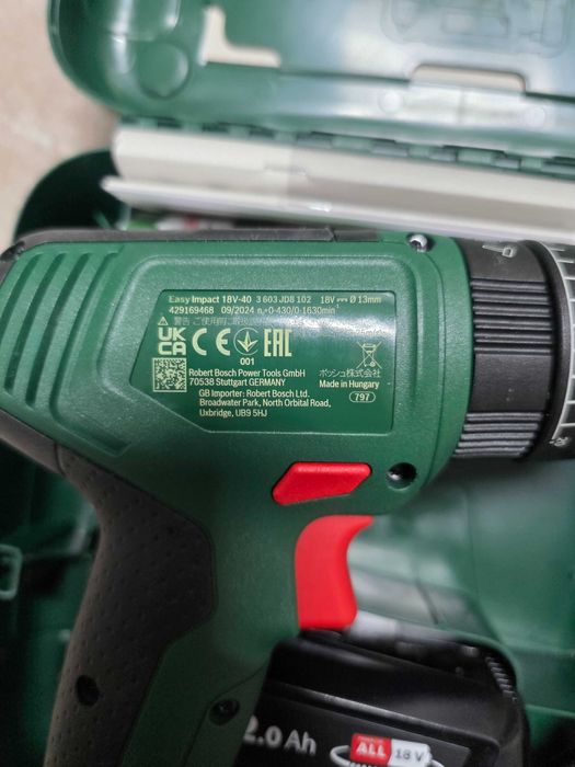 Bormasina si surubelnita Bosch pe acumulator Bosch EasyDrill