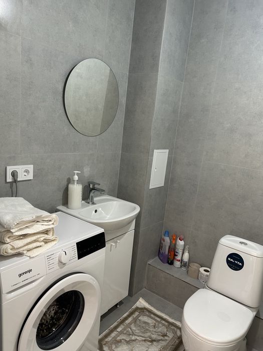 Левый берег. Медцентры . Хан шатыр