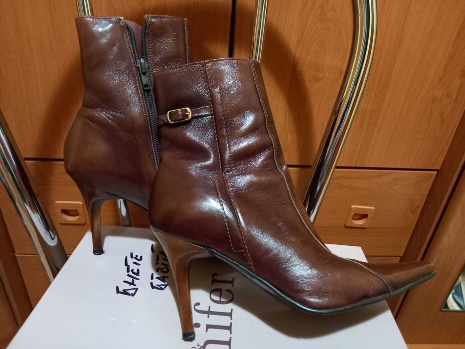 Ghete de piele culoare placuta