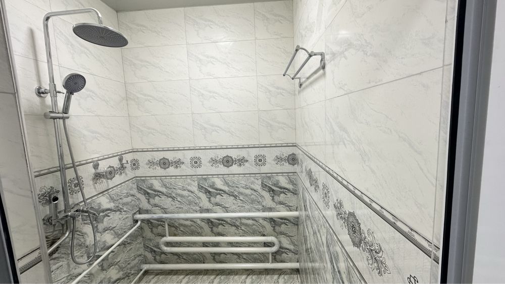 Uy sotiladi srochna 55000$