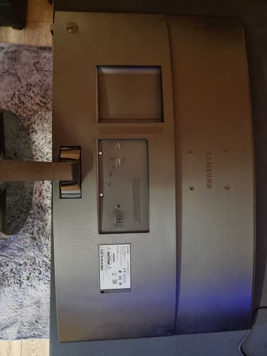 32" FHD Monitor Curbat Samsung