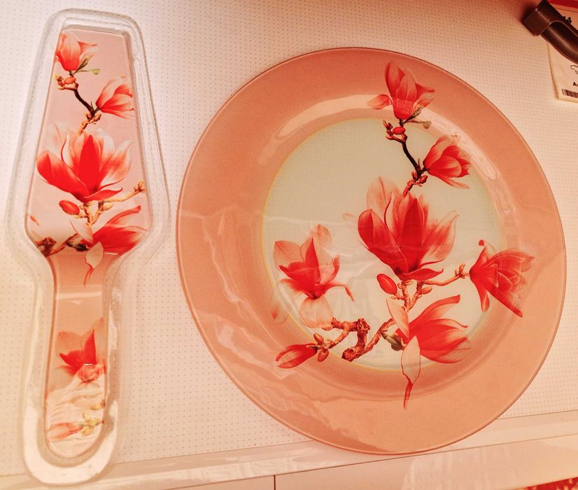 Красив, нов комплект за торта от стъкло – чиния и лъжица