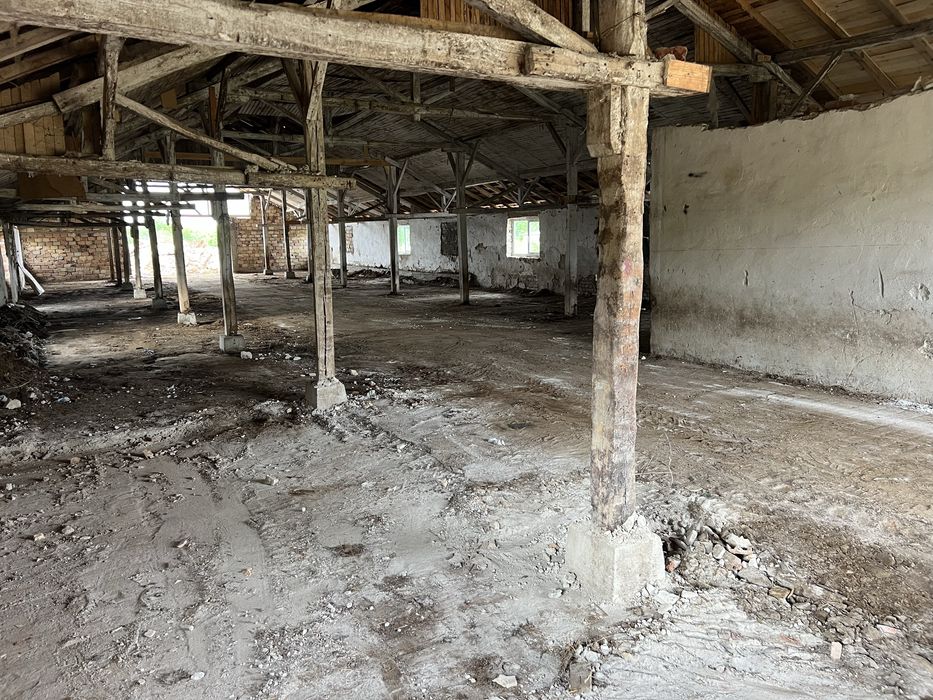 Дава се под наем Промишлена сграда в с. Куцина, Област Велико Търново - 800 кв.м за 612 € - Снимка #3