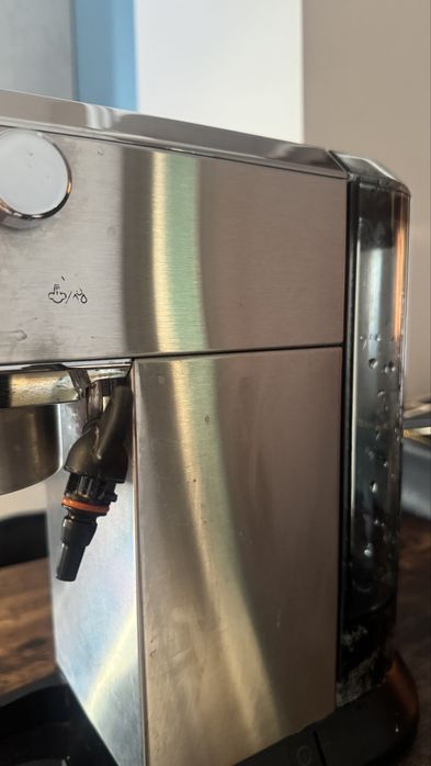 Expressor Delonghi Dedica