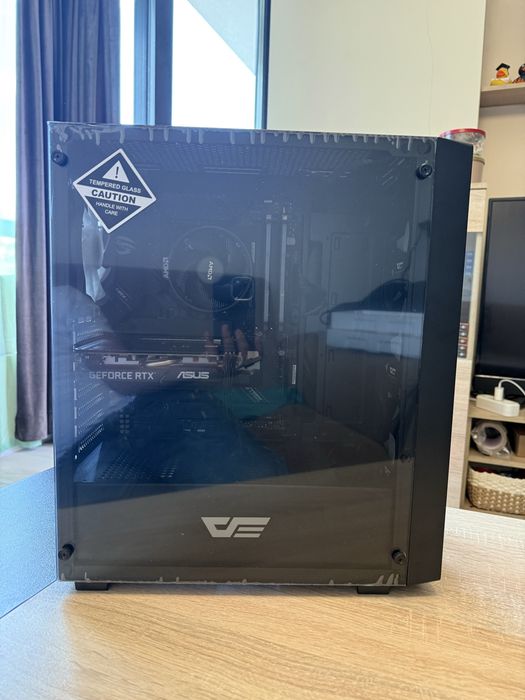 Гейминг компютър Ryzen 5 / RTX 3050 / 32GB RGB / NVMe SSD