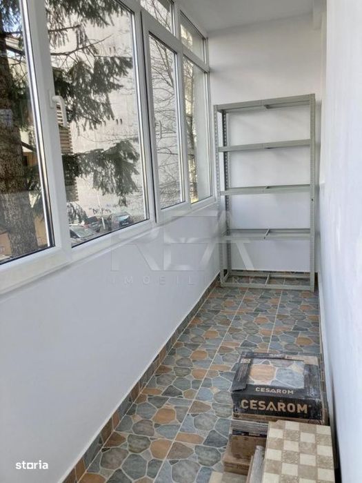 2 camere renovat pe Mihalache cu Vedere Spate