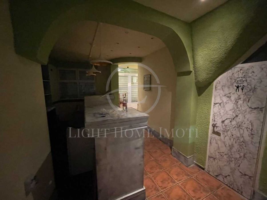 Продава се Магазин в Пловдив, Кършияка - 150 кв.м за 1334 €/кв.м - Снимка #4