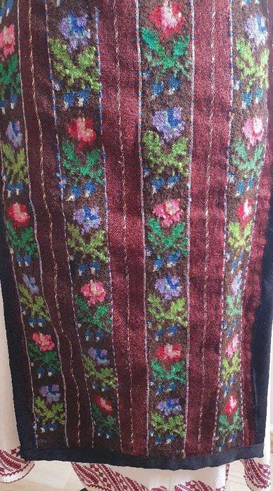 REDUCERE 20%! Costum popular (ie/camasa, poala, catrinte/fote/sorturi)