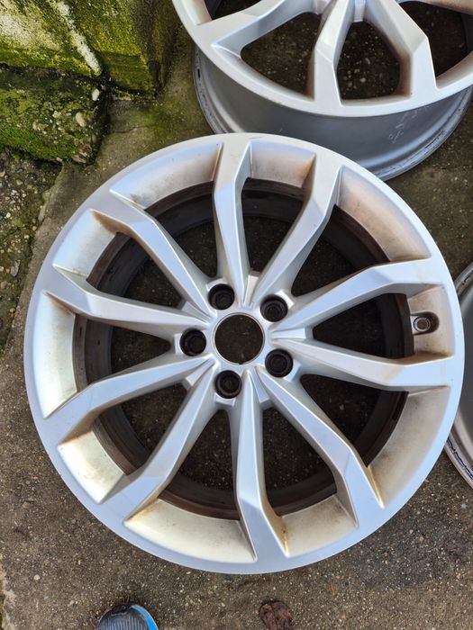Jante audi r17 r 18 Q3 a4 s4  5x112