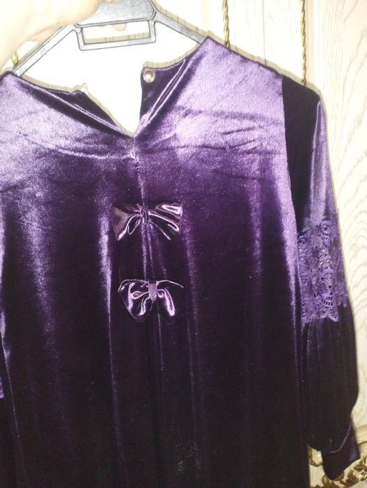 Фиолетовый цвет тоза виллурдан тикилган