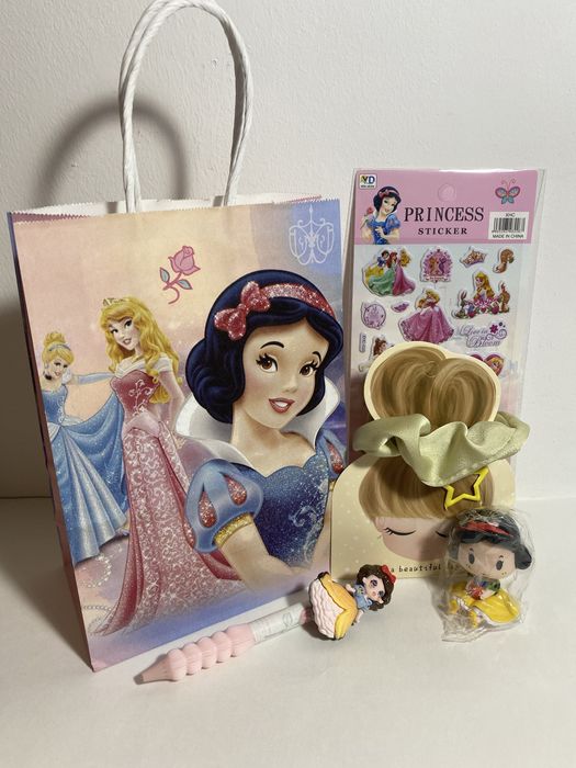 Подарочный набор для девочек с принцессами
