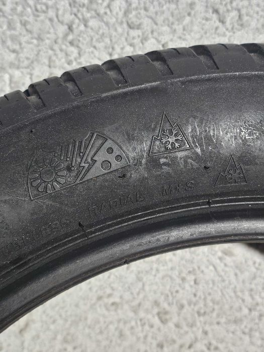 Гуми за автомобил - BRIDGESTONE (4бр.)