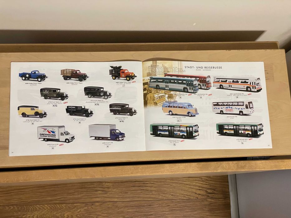 Каталог за колички Busch 1:87 от 2004г.