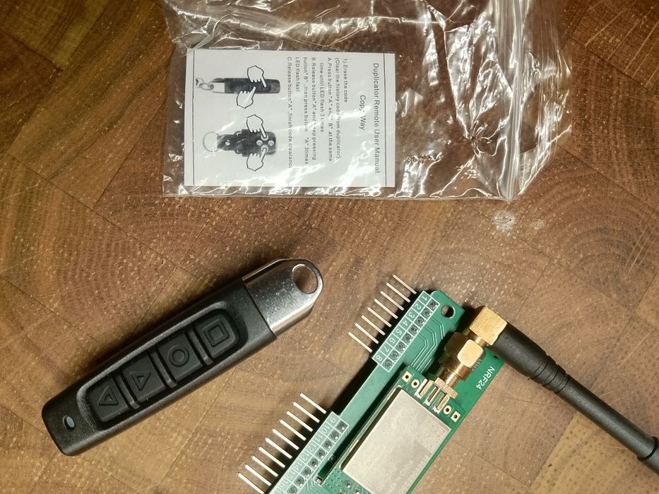 Flipper zero cu NRF24