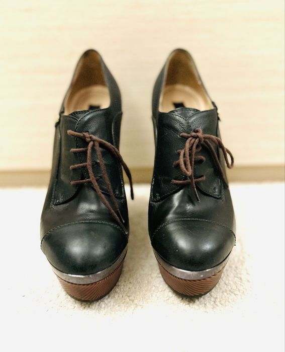 Botine Musette aproape noi