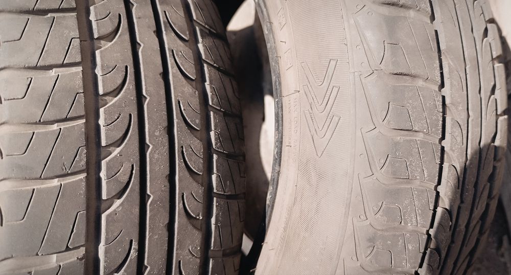 Шины 2 баллона размер 15