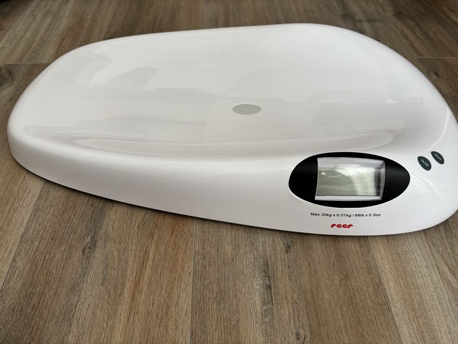 Бебешки кантар с точност