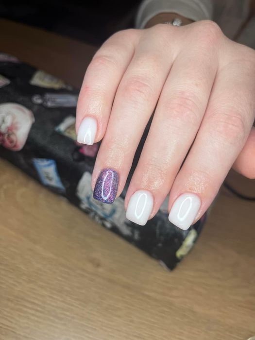 Unghii cu gel si semi