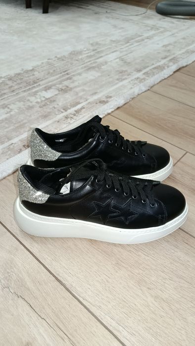 Продам новые кеды