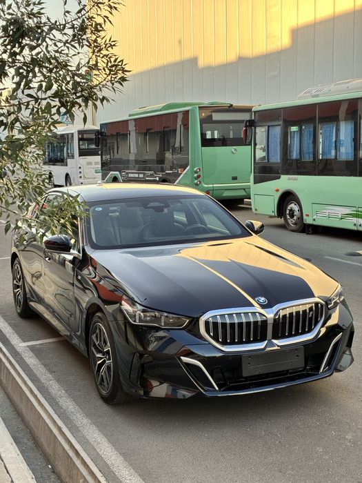 BMW i5 35L, с пробегом