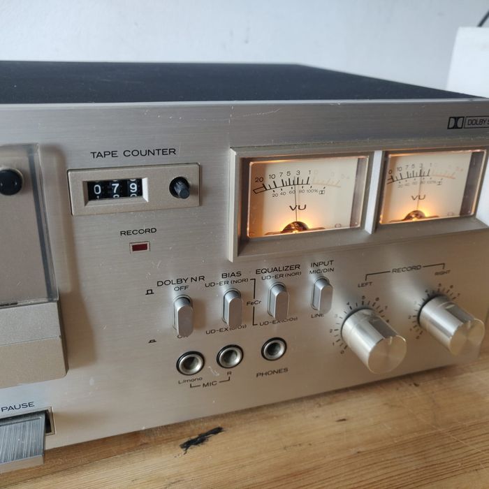 Deck/casetofon /Hitachi D-230