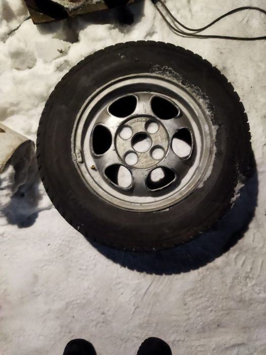 Продам диски с резиной 13