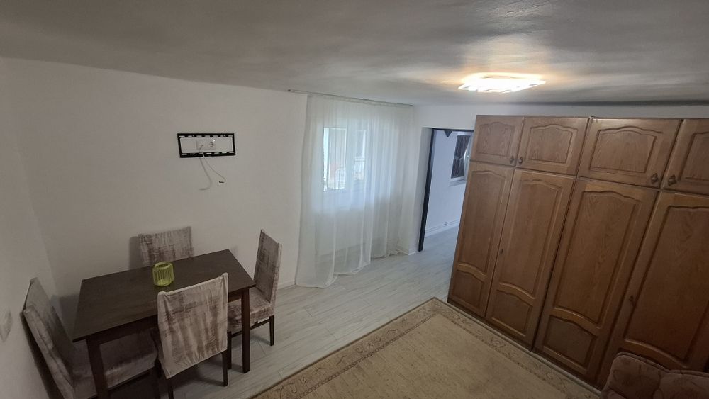 Casa de inchiriat