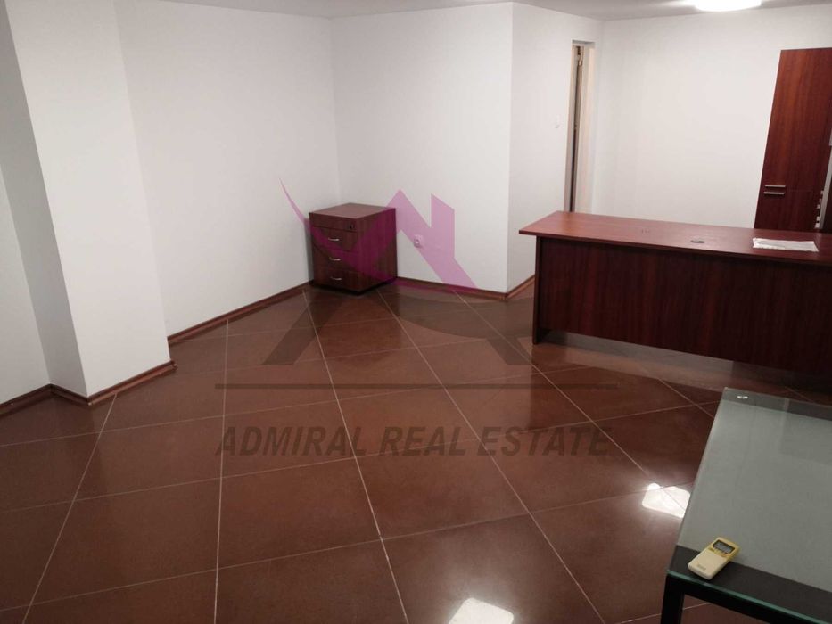 Дава се под наем Офис в Варна, Левски - 39 кв.м за 225 € - Снимка #1