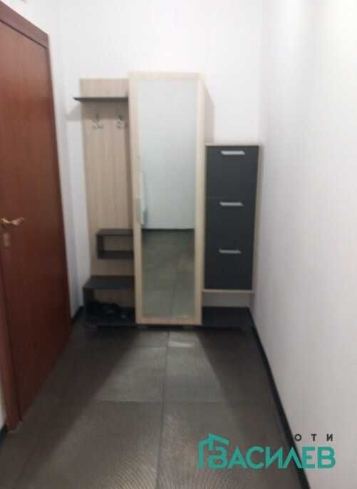 Продава се Двустаен апартамент в София, Център - 75 кв.м за 2067 €/кв.м - Снимка #4