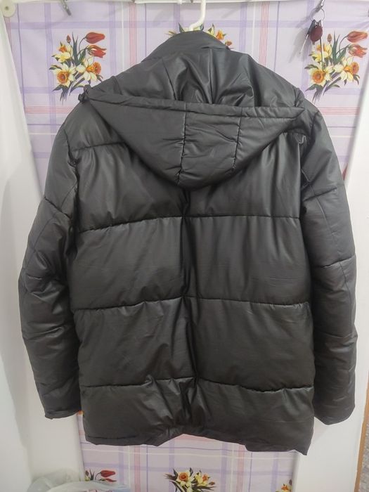 Продам куртку зимнию