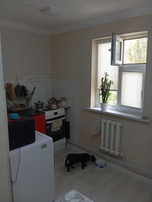 Сергели Спутник 9 3 Ком на 2 этаже ,дом 2 этажный квартира с  ремонтом