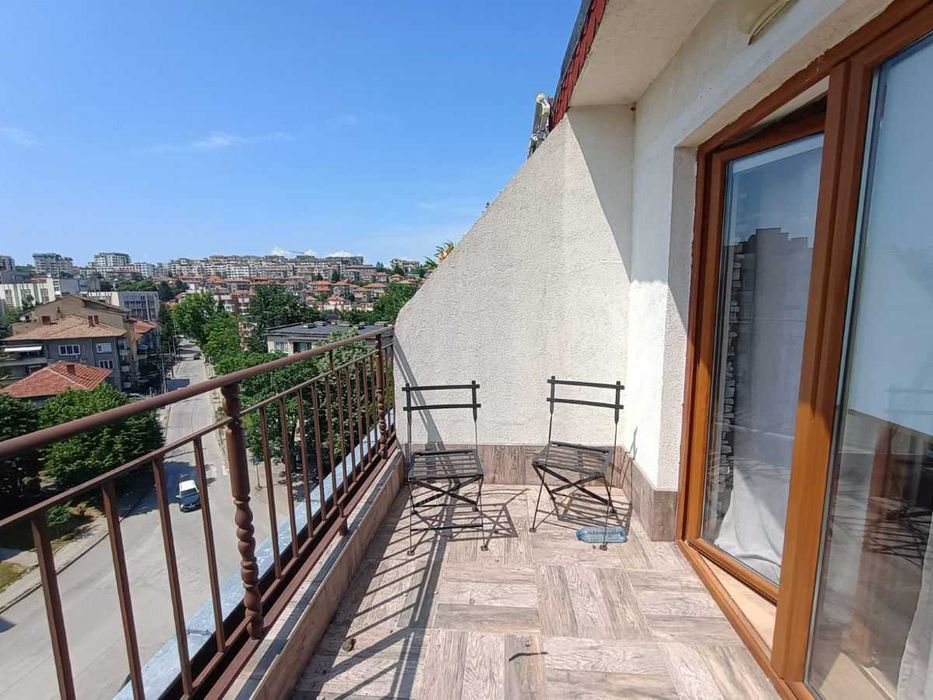 Дава се под наем Тристаен апартамент в Велико Търново, Център - 83 кв.м за 510 € - Снимка #10