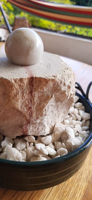 Vas ornamental cu cascadă de apă