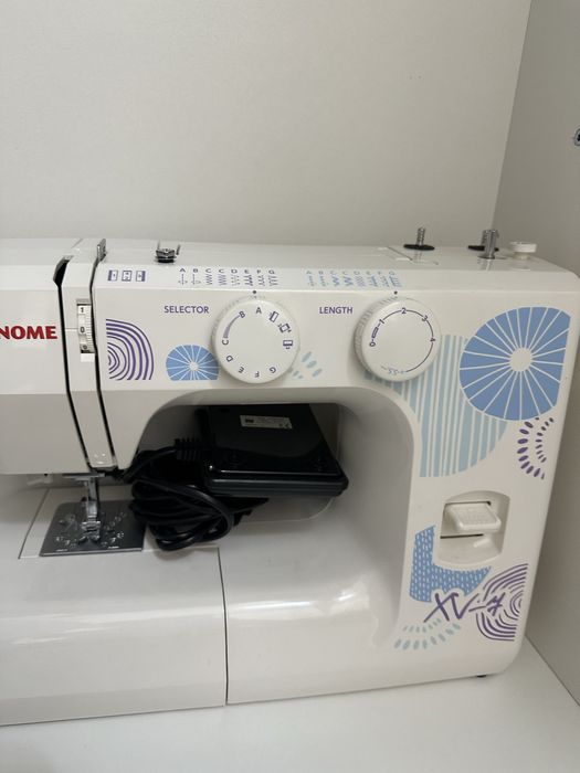 Швейная машина продается