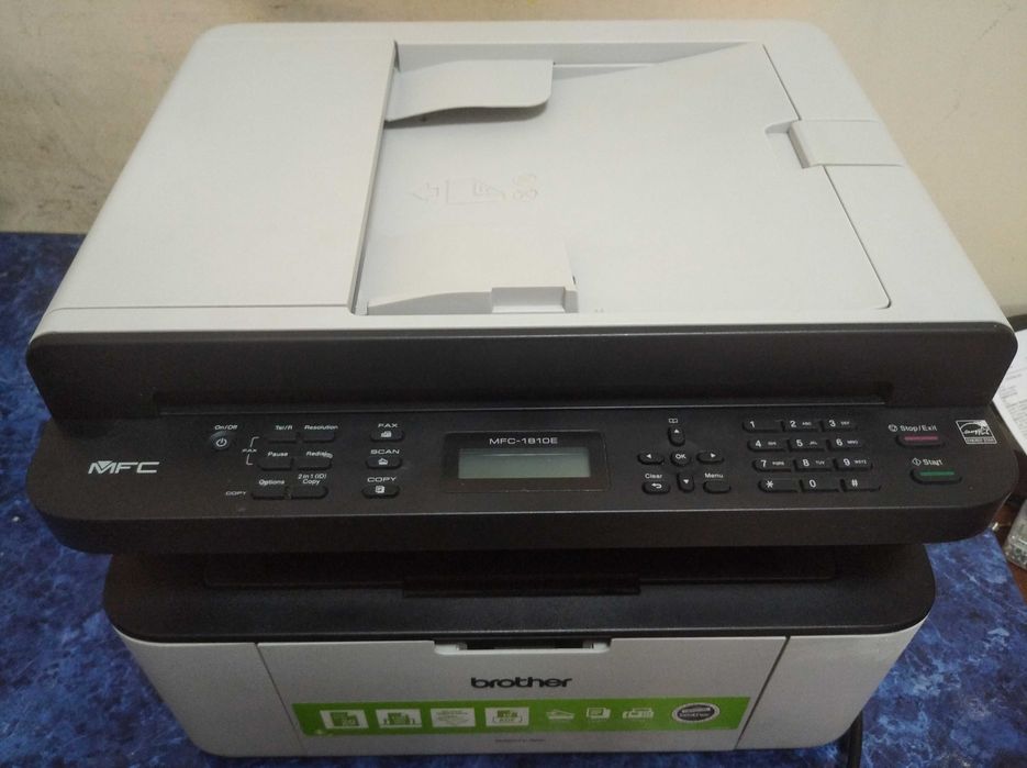 Като нов! Лазерен принтер, скенер и копир 3 в 1 Brother DCP 1810е